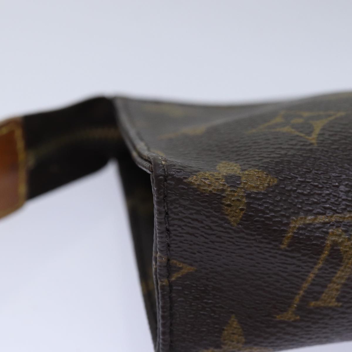 LOUIS VUITTON Monogram Poche Toilette 15 Pouch M47546 LV 76270