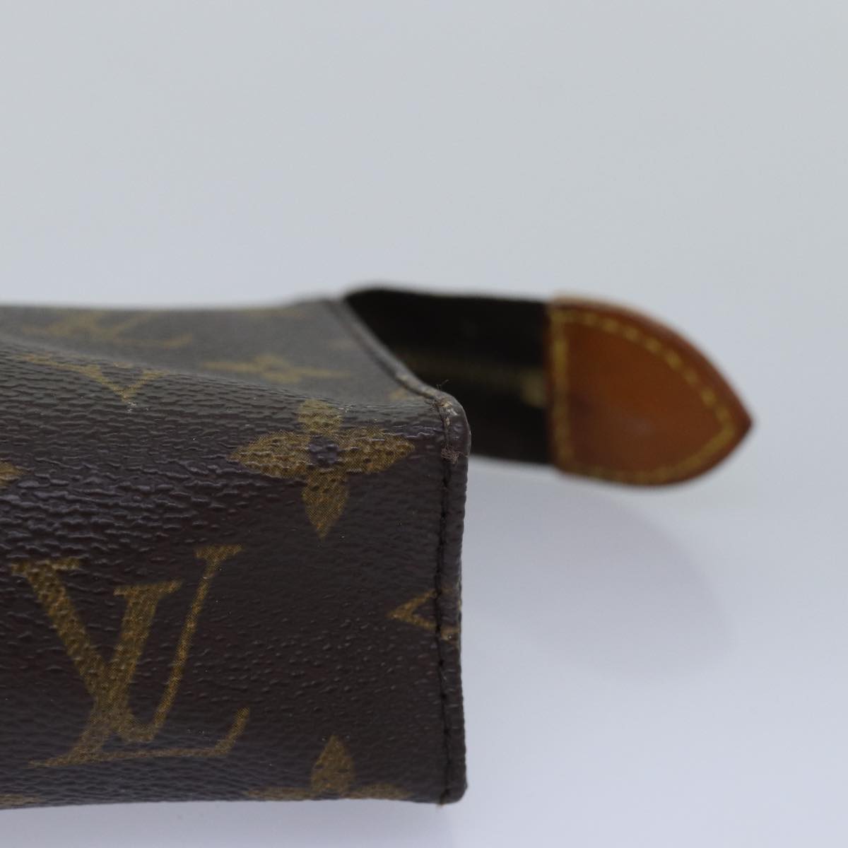 LOUIS VUITTON Monogram Poche Toilette 15 Pouch M47546 LV 76270