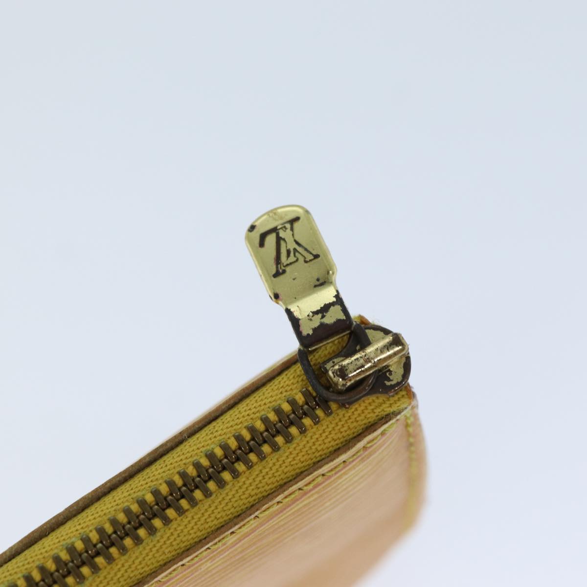 LOUIS VUITTON Epi Pochette Accessoires Pouch Yellow M52989 LV 76290