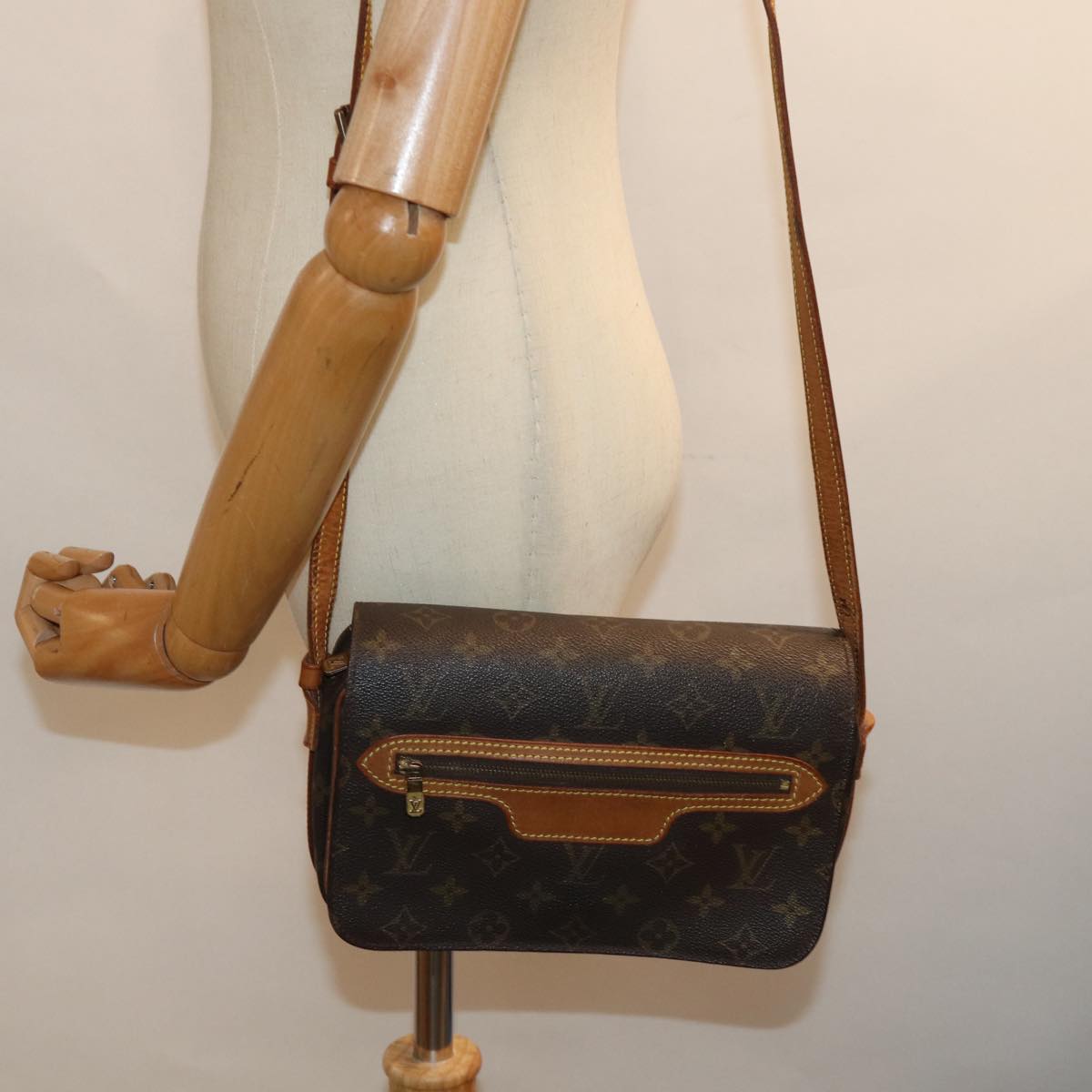 LOUIS VUITTON Monogram Saint Germain Shoulder Bag M51210 LV 76460