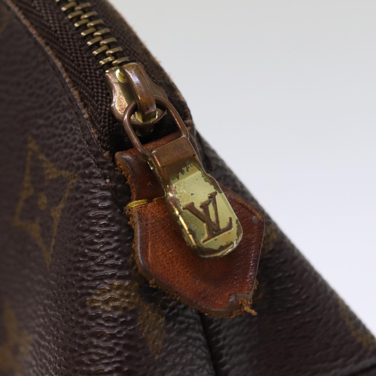 LOUIS VUITTON Monogram Pochette Cosmetic PM Cosmetic Pouch M47515 LV 76505