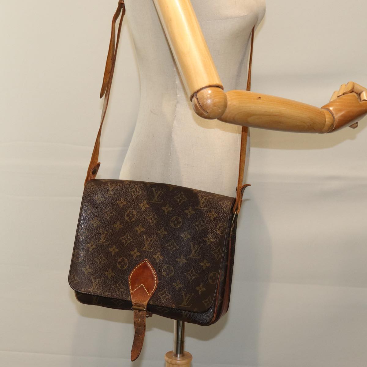 LOUIS VUITTON Monogram Cartouchiere GM Shoulder Bag M51252 LV 76539