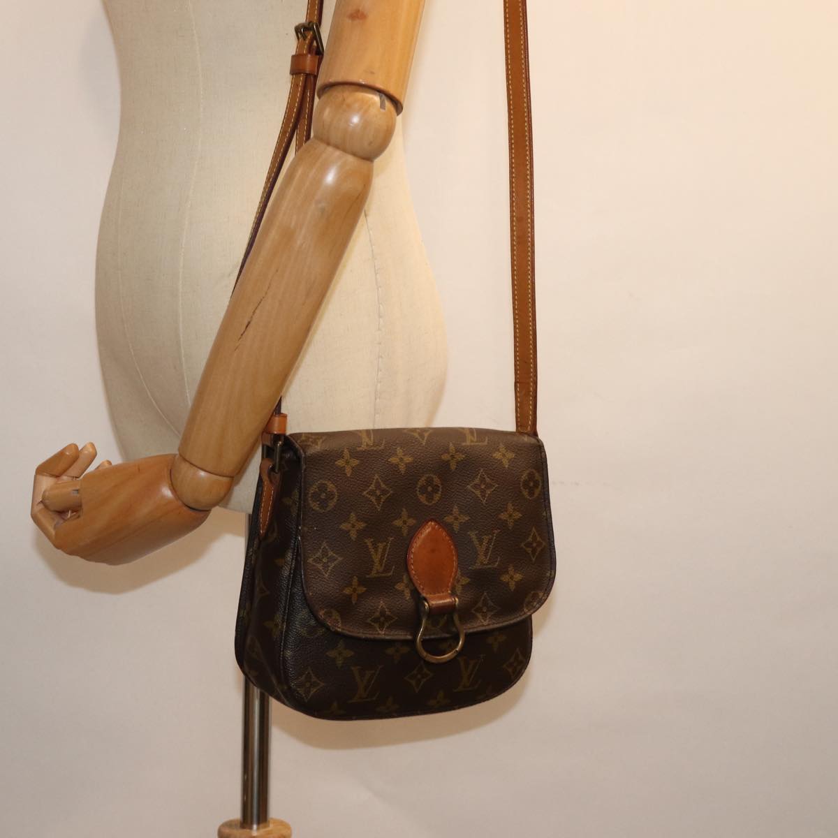 LOUIS VUITTON Monogram Saint Cloud MM Shoulder Bag M51243 LV 76540