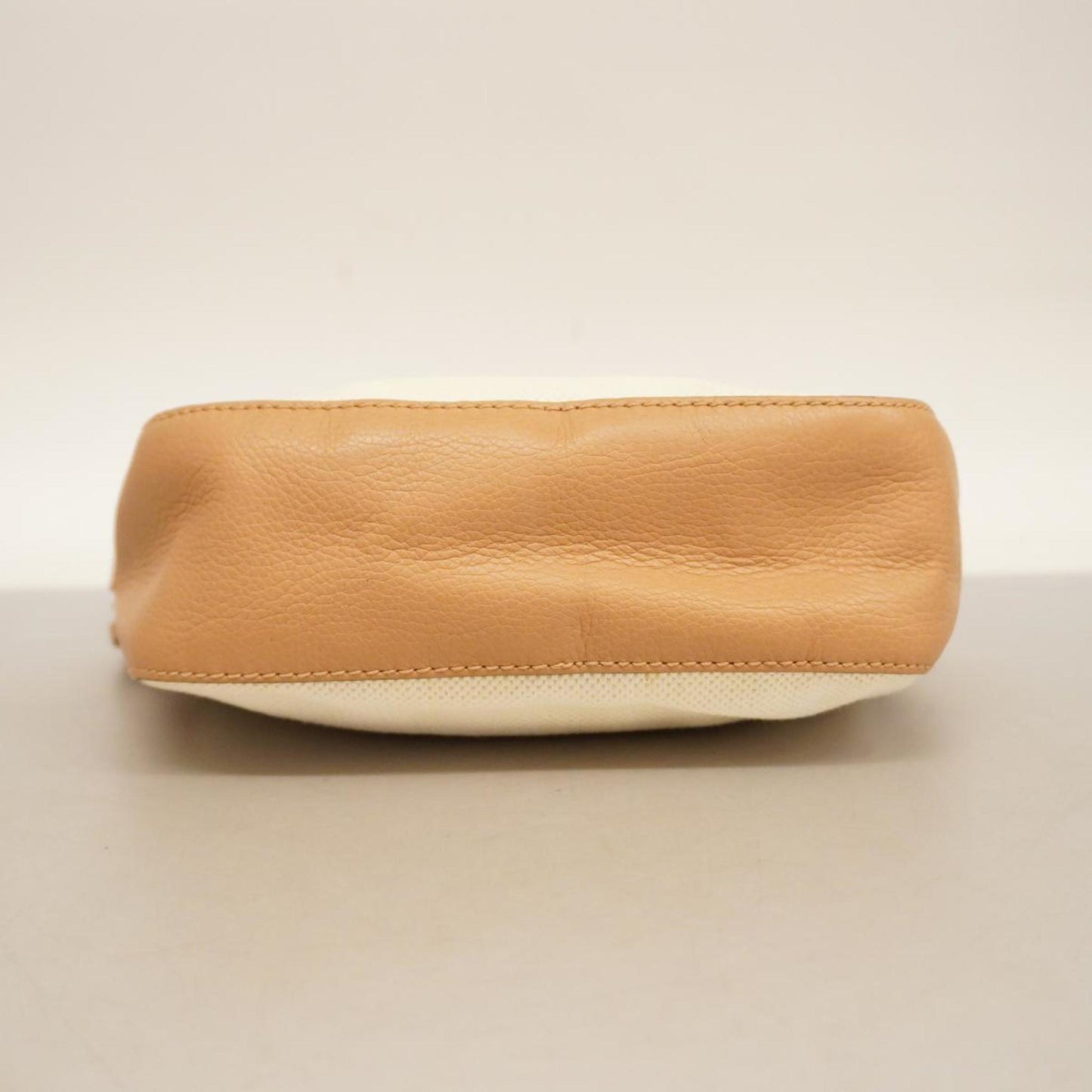 Luxury Gucci Trending 2025 Soho  Canvas Shoulder Bag ()