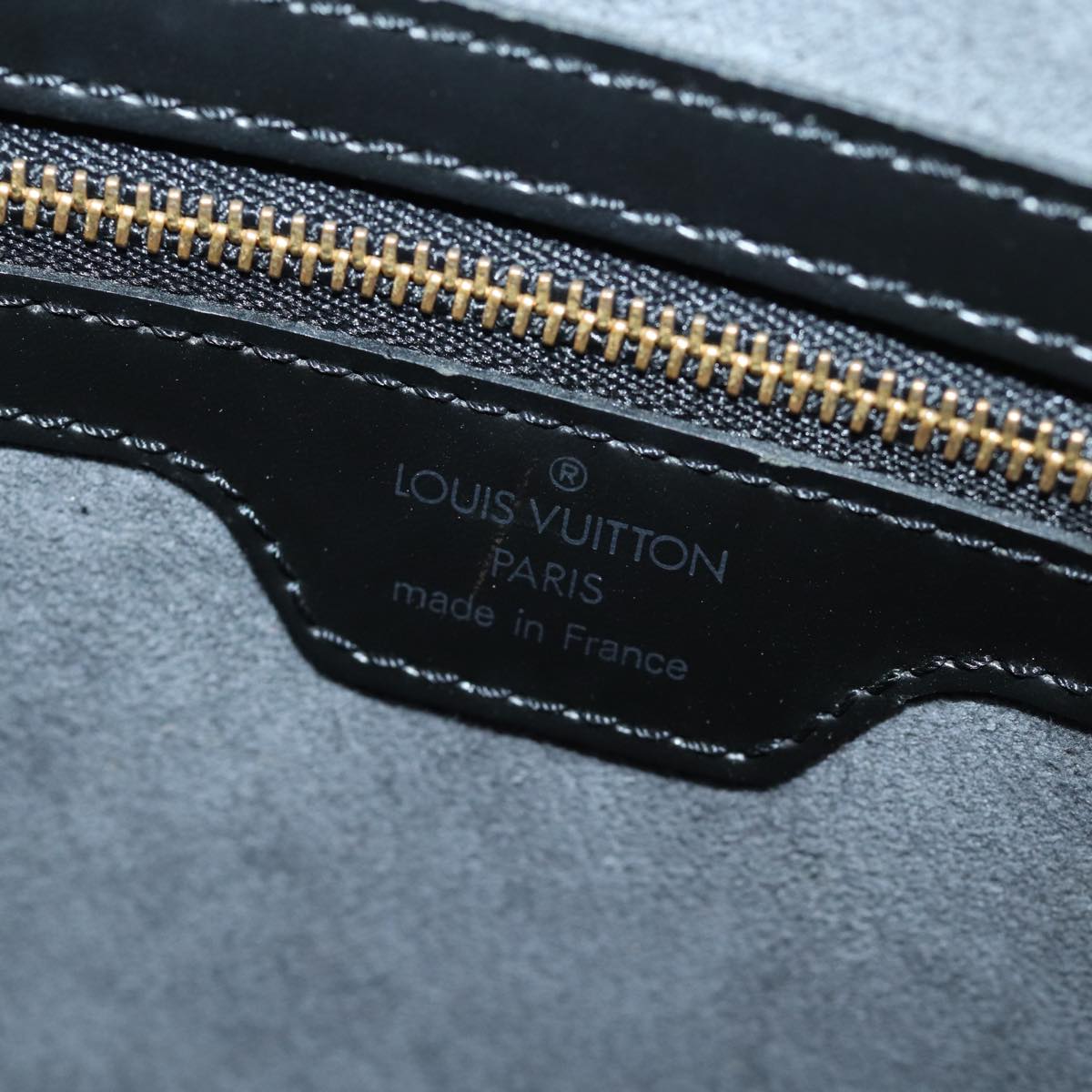 LOUIS VUITTON Epi Lussac Shoulder Bag Black M52282 LV 76645