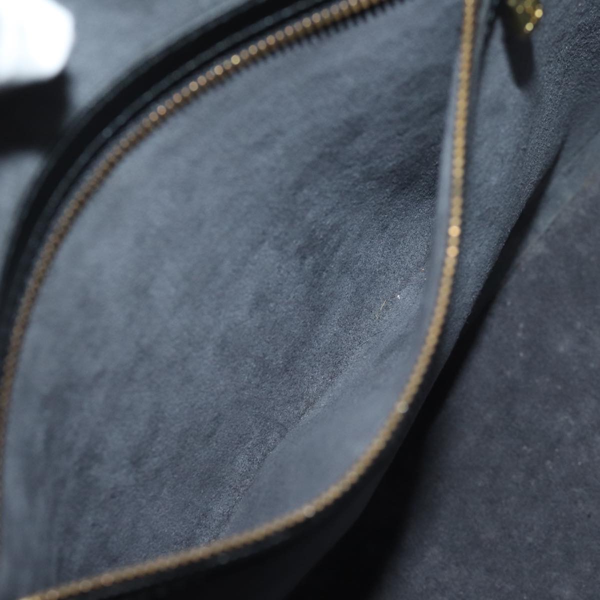 LOUIS VUITTON Epi Lussac Shoulder Bag Black M52282 LV 76645