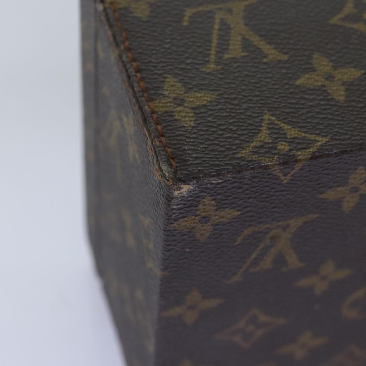 LOUIS VUITTON Monogram Boite A Tour Jewelry Box M47236 LV 76661