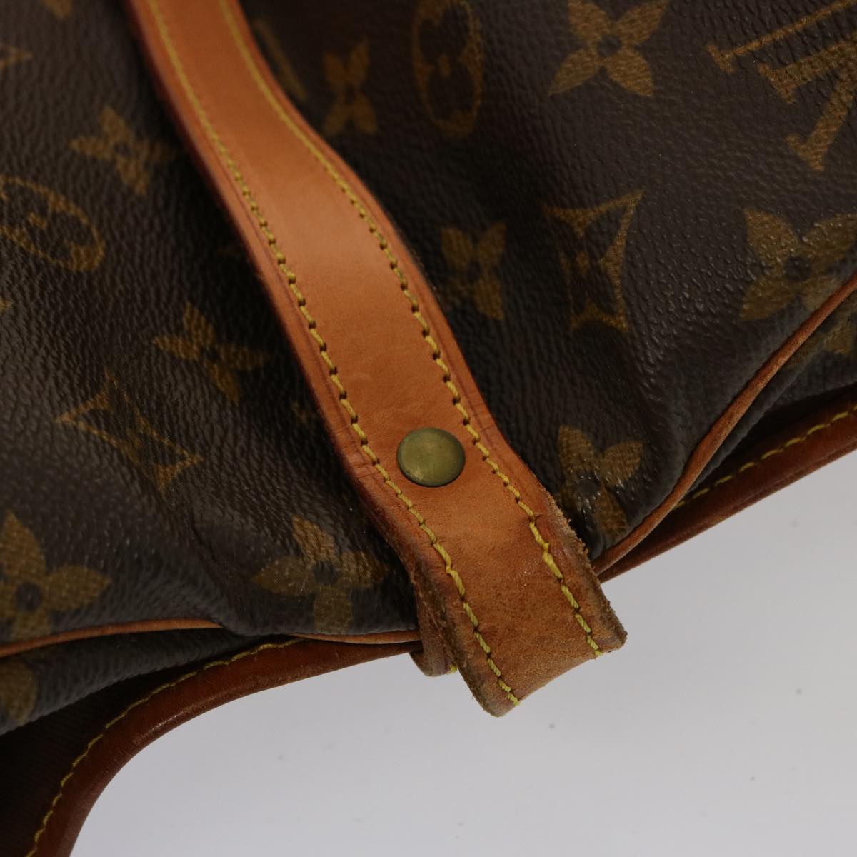 LOUIS VUITTON Monogram Saumur 30 Shoulder Bag M42256 LV 76686