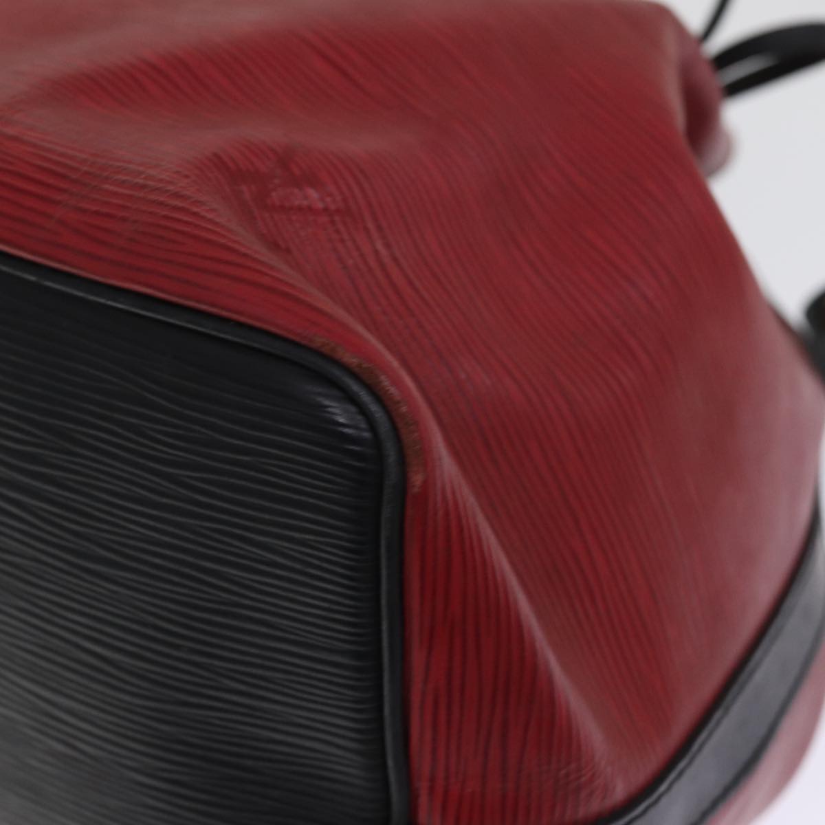 LOUIS VUITTON Epi Petit Noe Shoulder Bag Bicolor Black Red M44172 LV 76862
