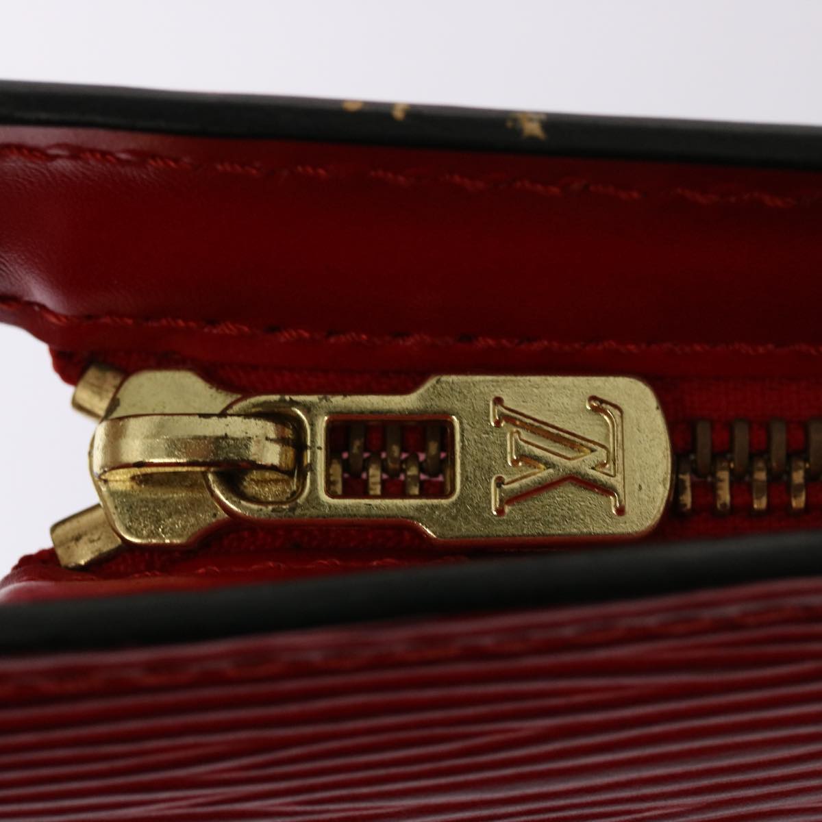 LOUIS VUITTON Epi Sac Triangle Hand Bag Red M52097 LV 76867