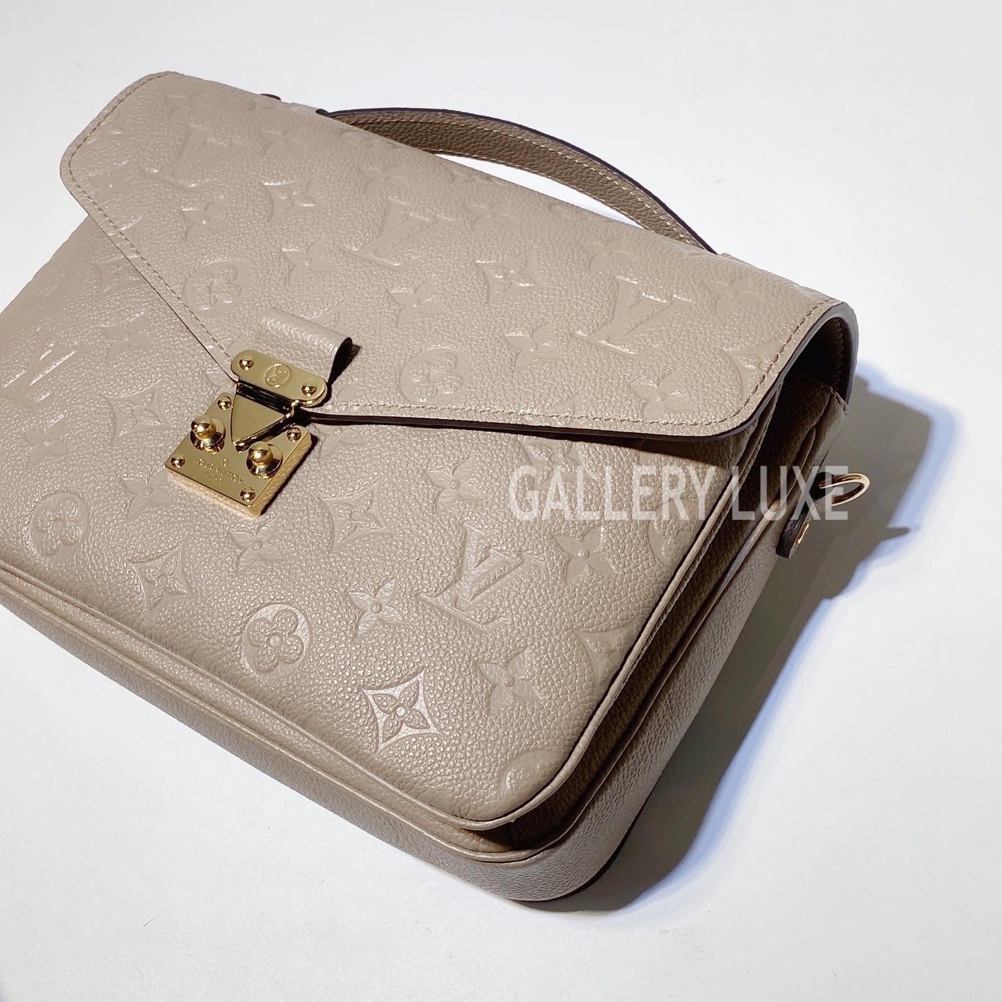 No.3313-Louis Vuitton Pochette Metis MM