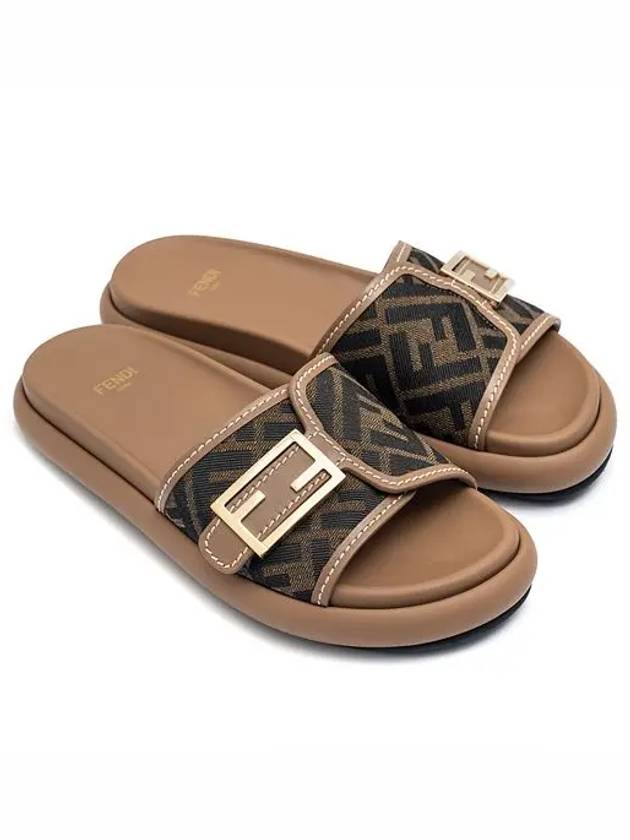 Luxury Fendi FF Baguette Slide Slippers Brown