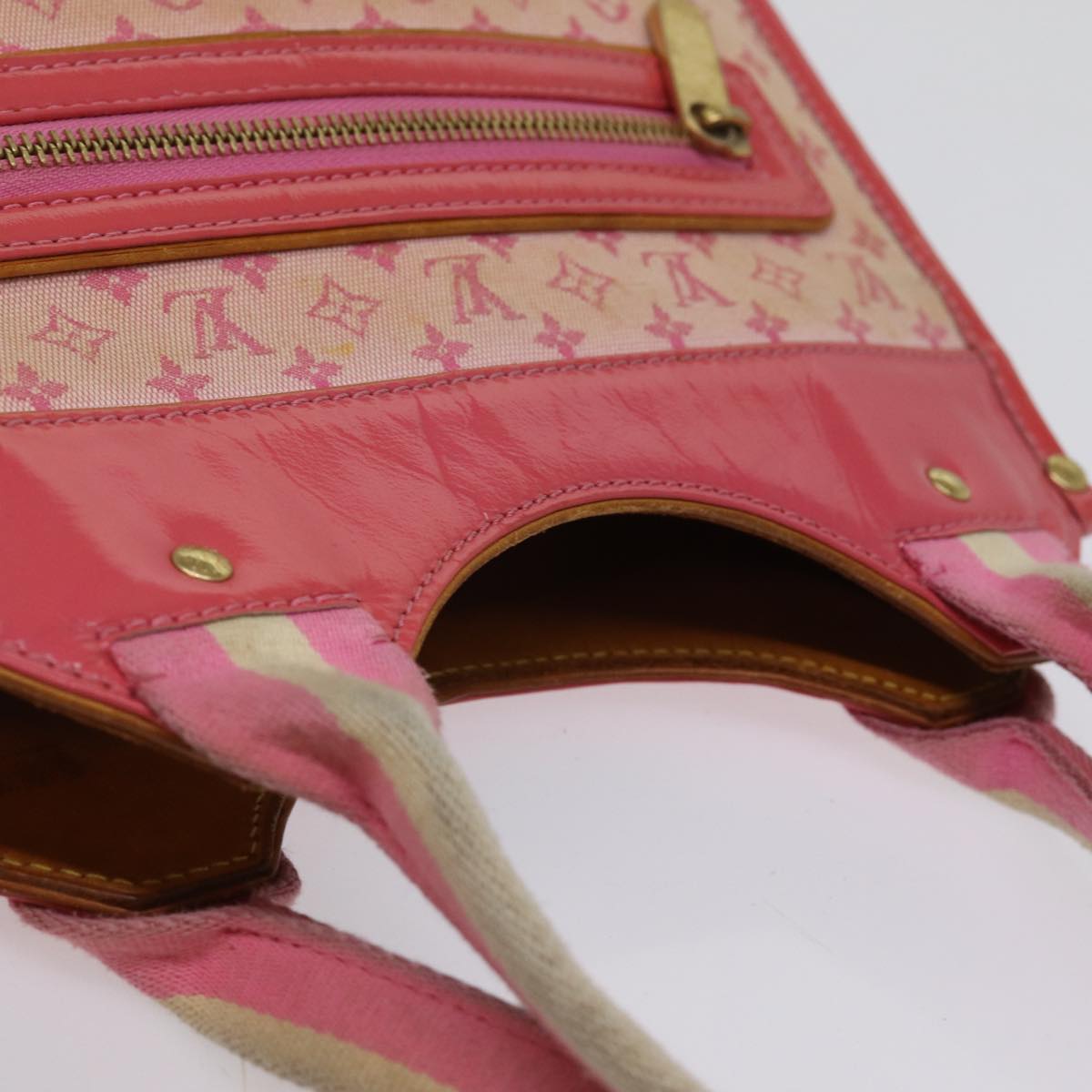 LOUIS VUITTON Monogram Mini Sac Catrain Hand Bag Strawberry M92930 LV 76926