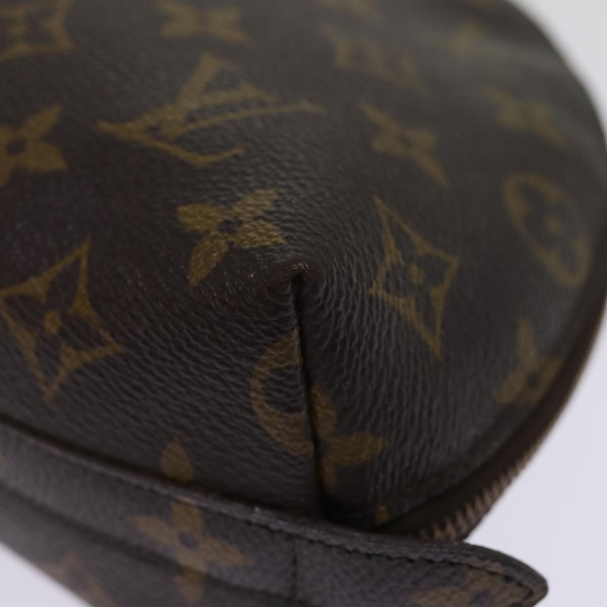 LOUIS VUITTON Monogram Trousse Demi Ronde Cosmetic Pouch M47520 LV 76931