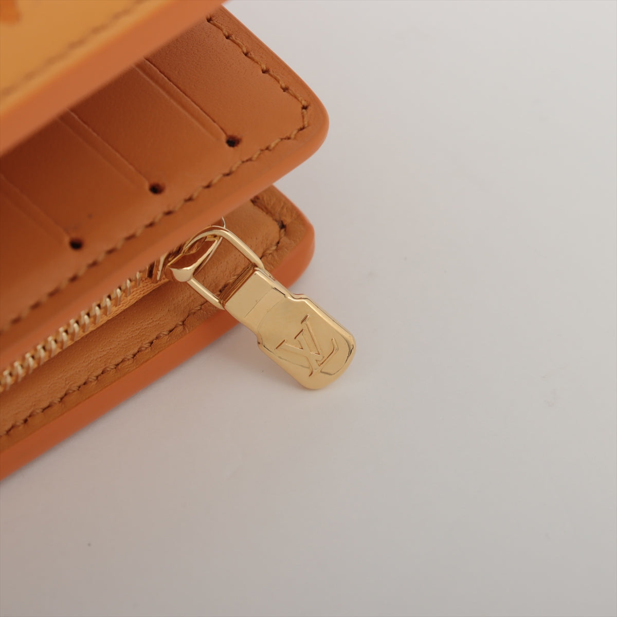 Louis Vuitton LV Broderie Angles Portfolio Clare   Orange Compact Wallet M82523