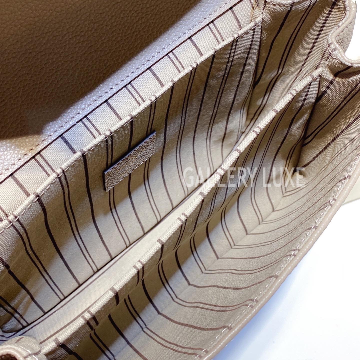 No.3313-Louis Vuitton Pochette Metis MM