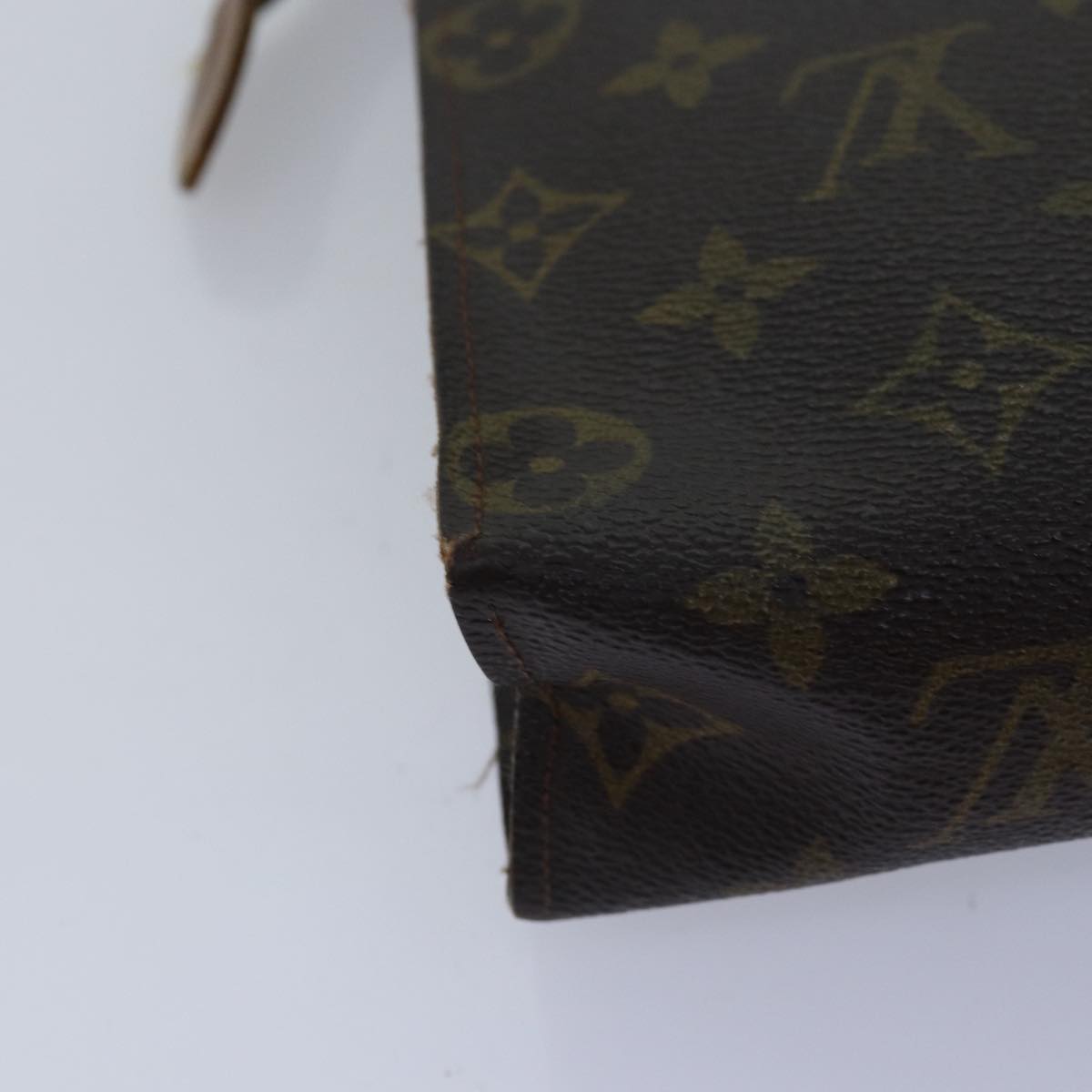 LOUIS VUITTON Monogram Poche Toilette 26 Pouch M47542 LV 77119