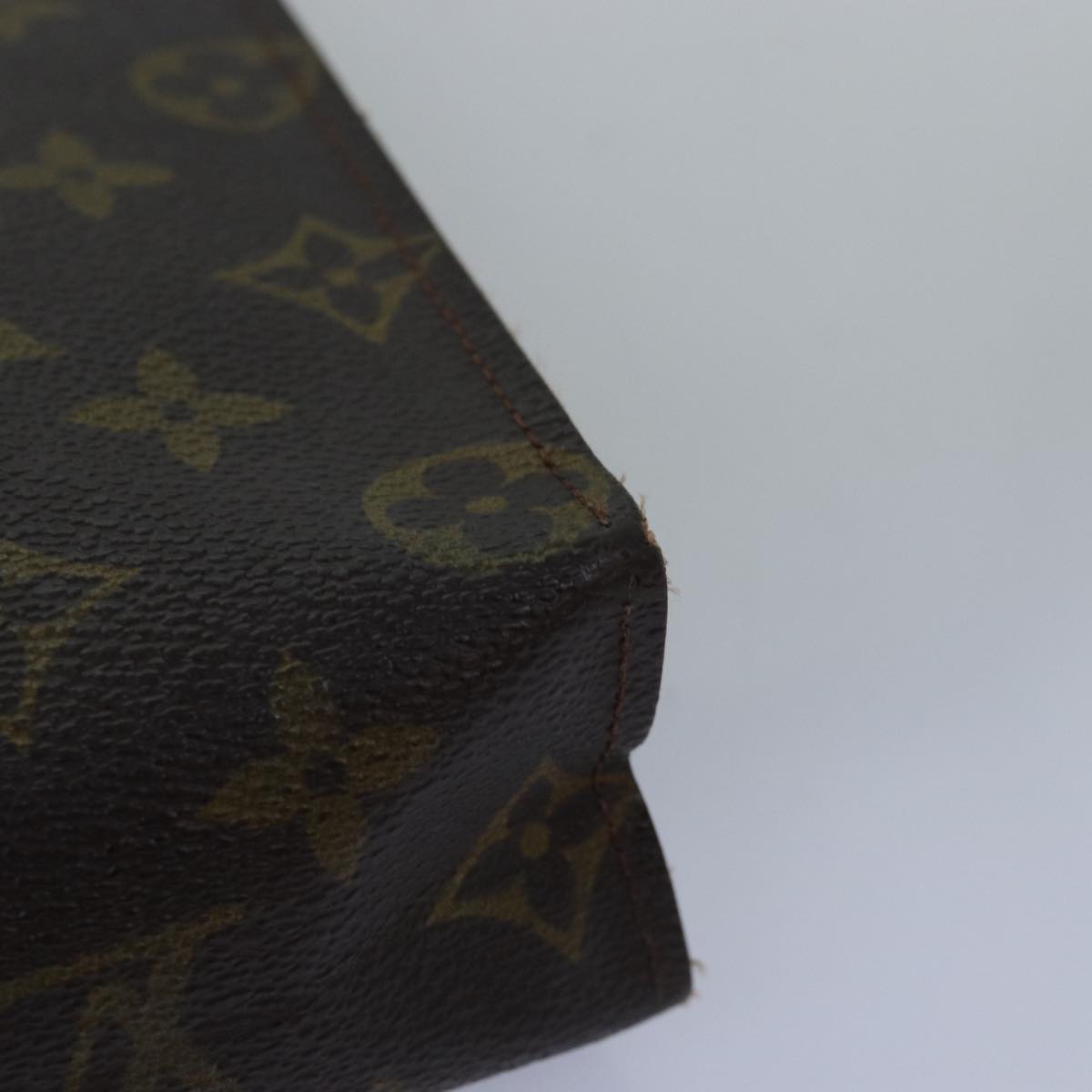 LOUIS VUITTON Monogram Poche Toilette 26 Pouch M47542 LV 77119