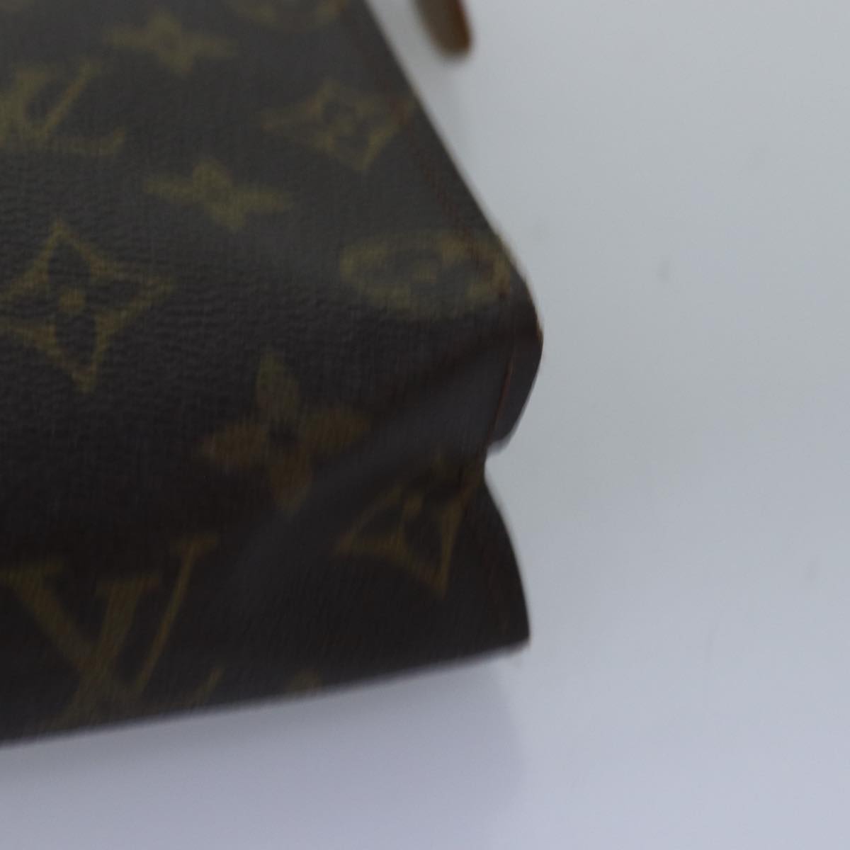 LOUIS VUITTON Monogram Poche Toilette 26 Pouch M47542 LV 77119