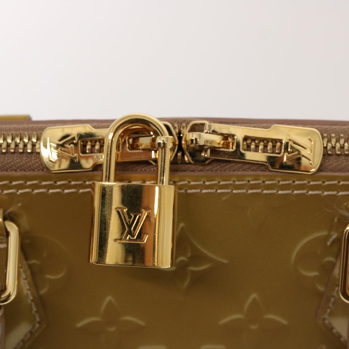LOUIS VUITTON Monogram Vernis Alma PM Hand Bag Beige Poodle M91751 LV 77194