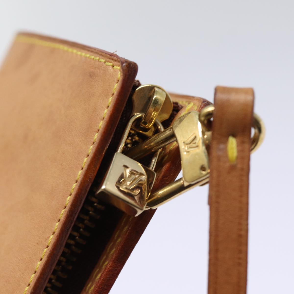 LOUIS VUITTON Nomad Cabas Ambre PM Pouch Leather Beige M92502 LV 77251