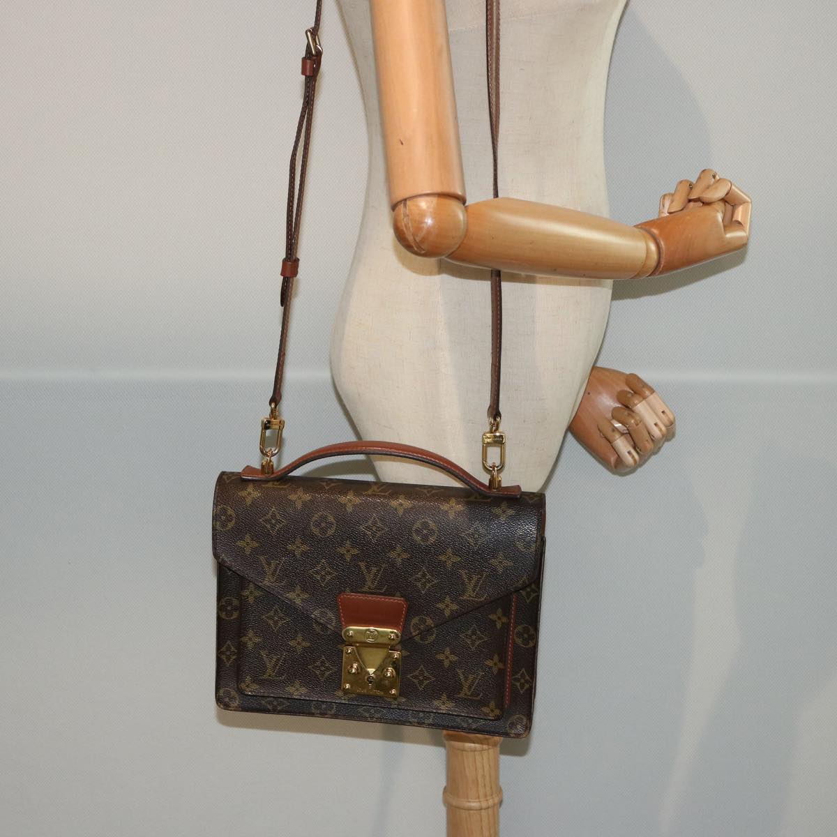 LOUIS VUITTON Monogram Monceau 26 Shoulder Bag M51187 LV 77273