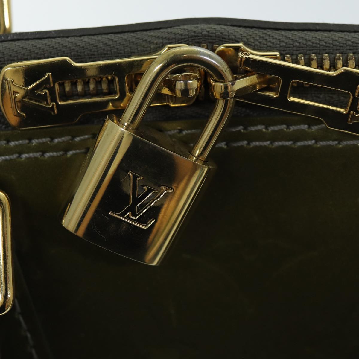 LOUIS VUITTON Monogram Vernis Alma PM Hand Bag Veil Olive M91582 LV 77311
