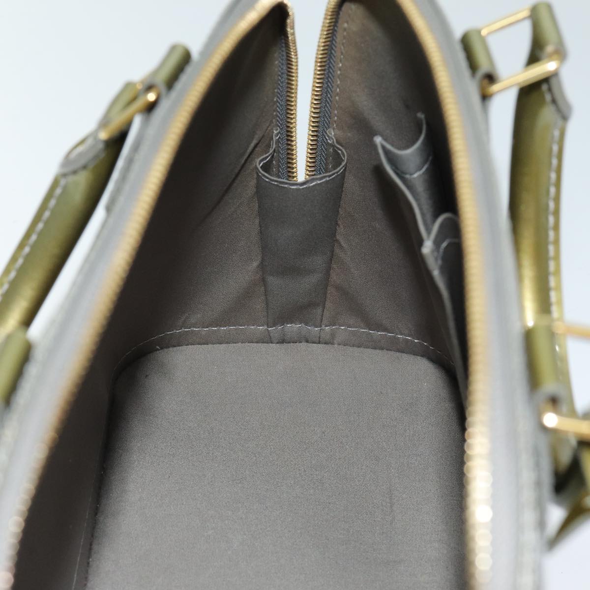 LOUIS VUITTON Monogram Vernis Alma PM Hand Bag Veil Olive M91582 LV 77311