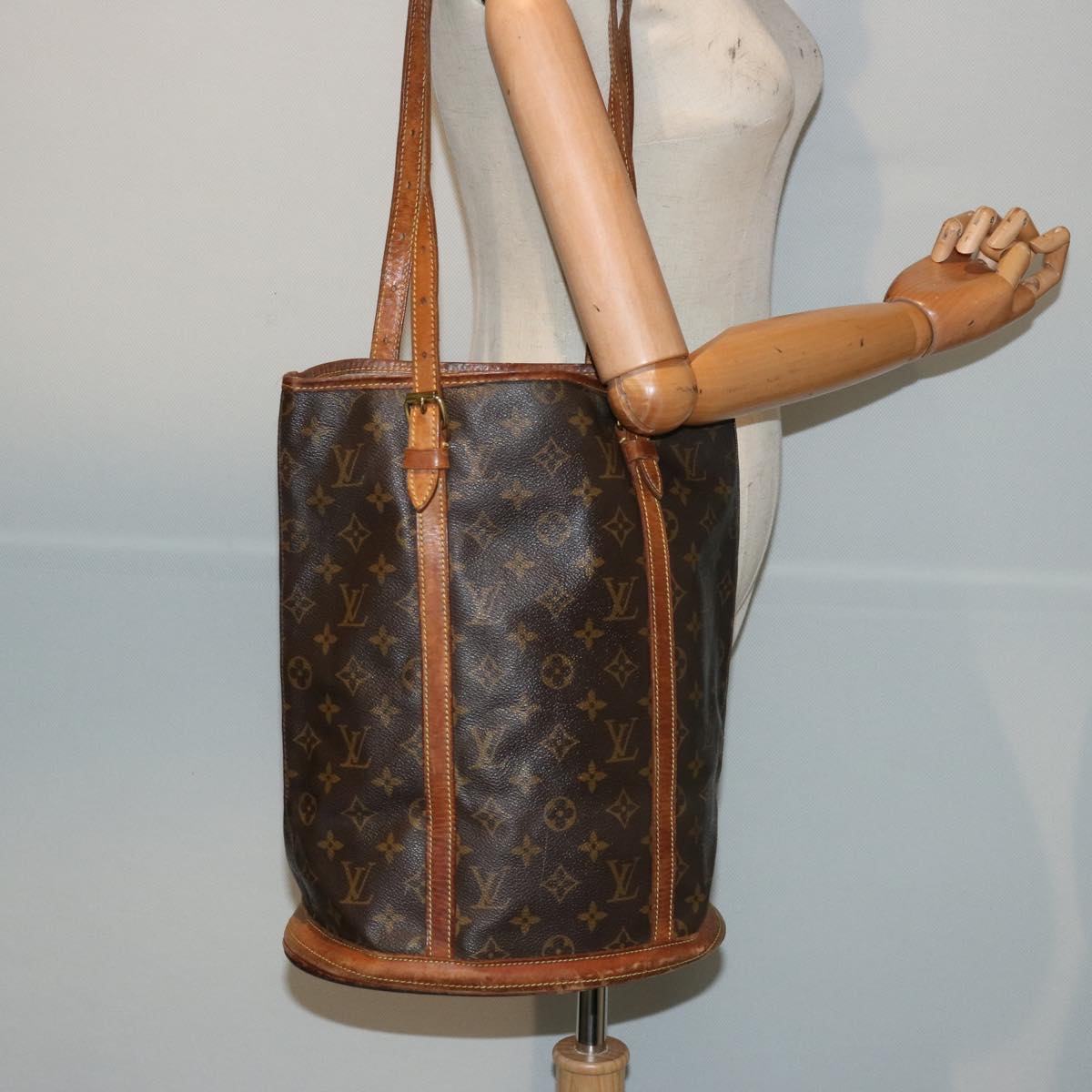 LOUIS VUITTON Monogram Bucket GM Shoulder Bag M42236 LV 77428