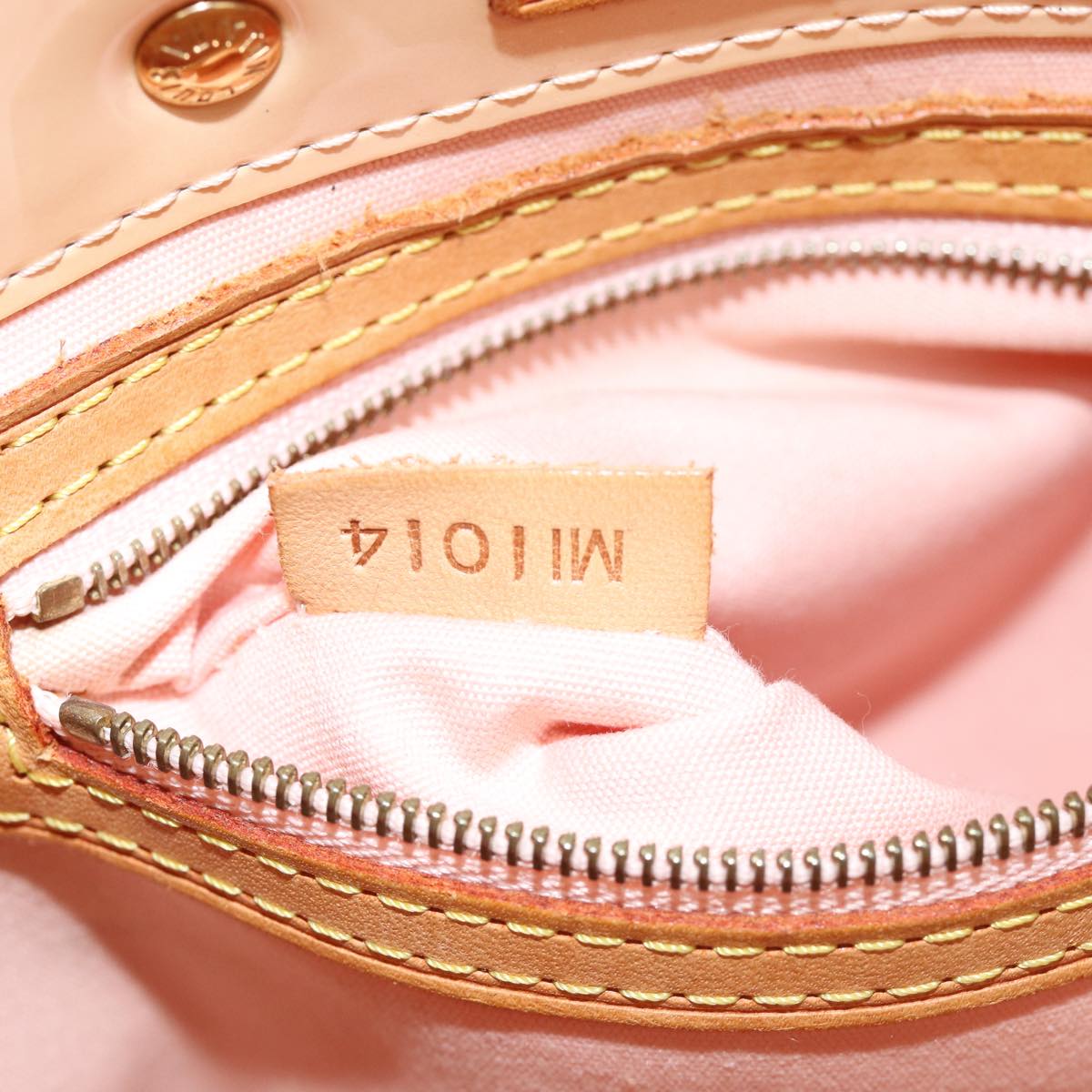LOUIS VUITTON Monogram Vernis Reade PM Bag Marshmallow Pink M91306 LV 77554