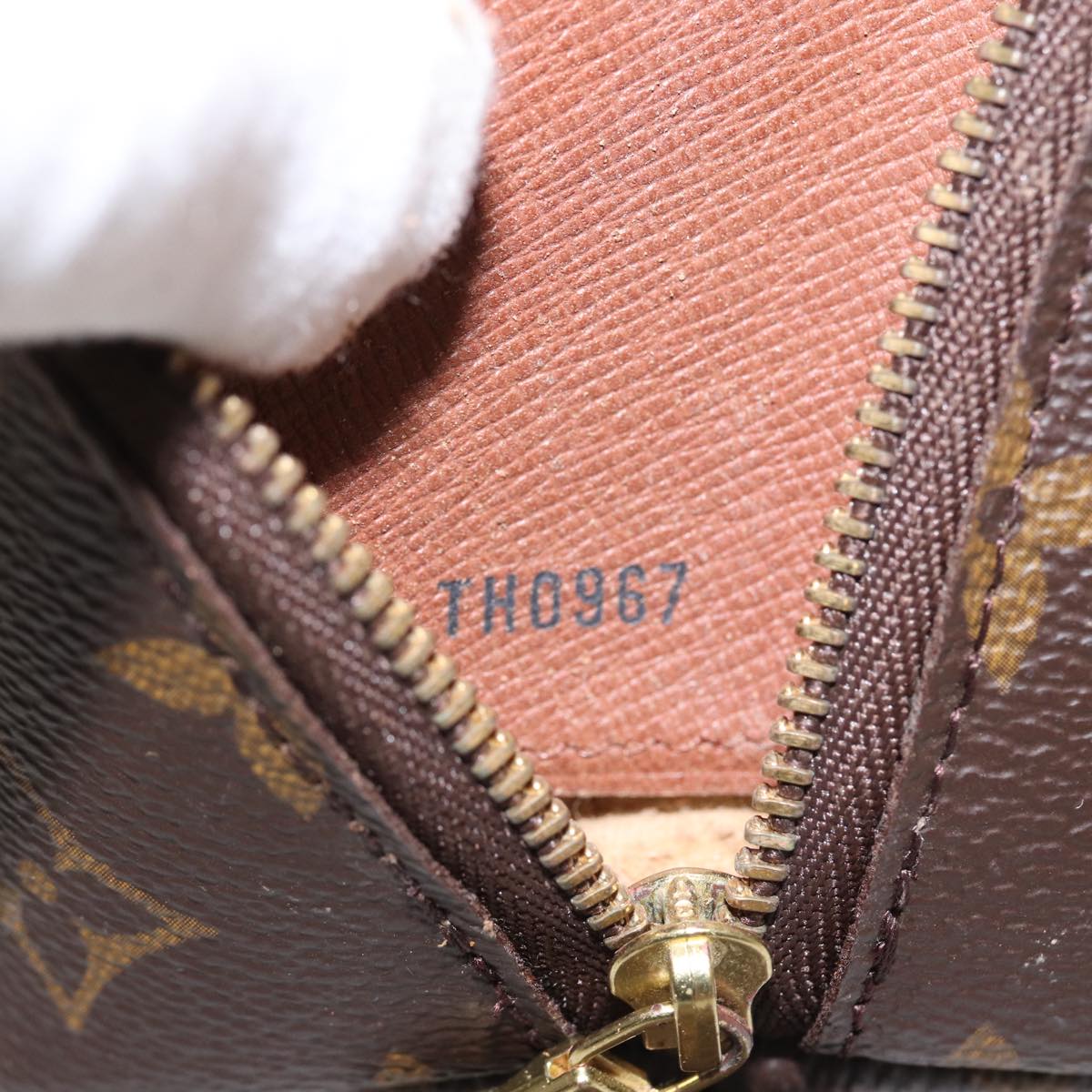 LOUIS VUITTON Monogram Trousse Demi Ronde Cosmetic Pouch M47520 LV 77855