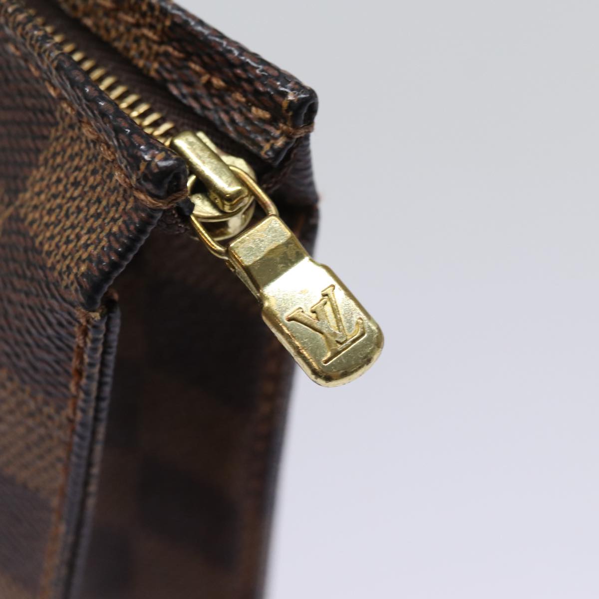 LOUIS VUITTON Damier Ebene Poche Toilette 26 Pouch N47543 LV 77868