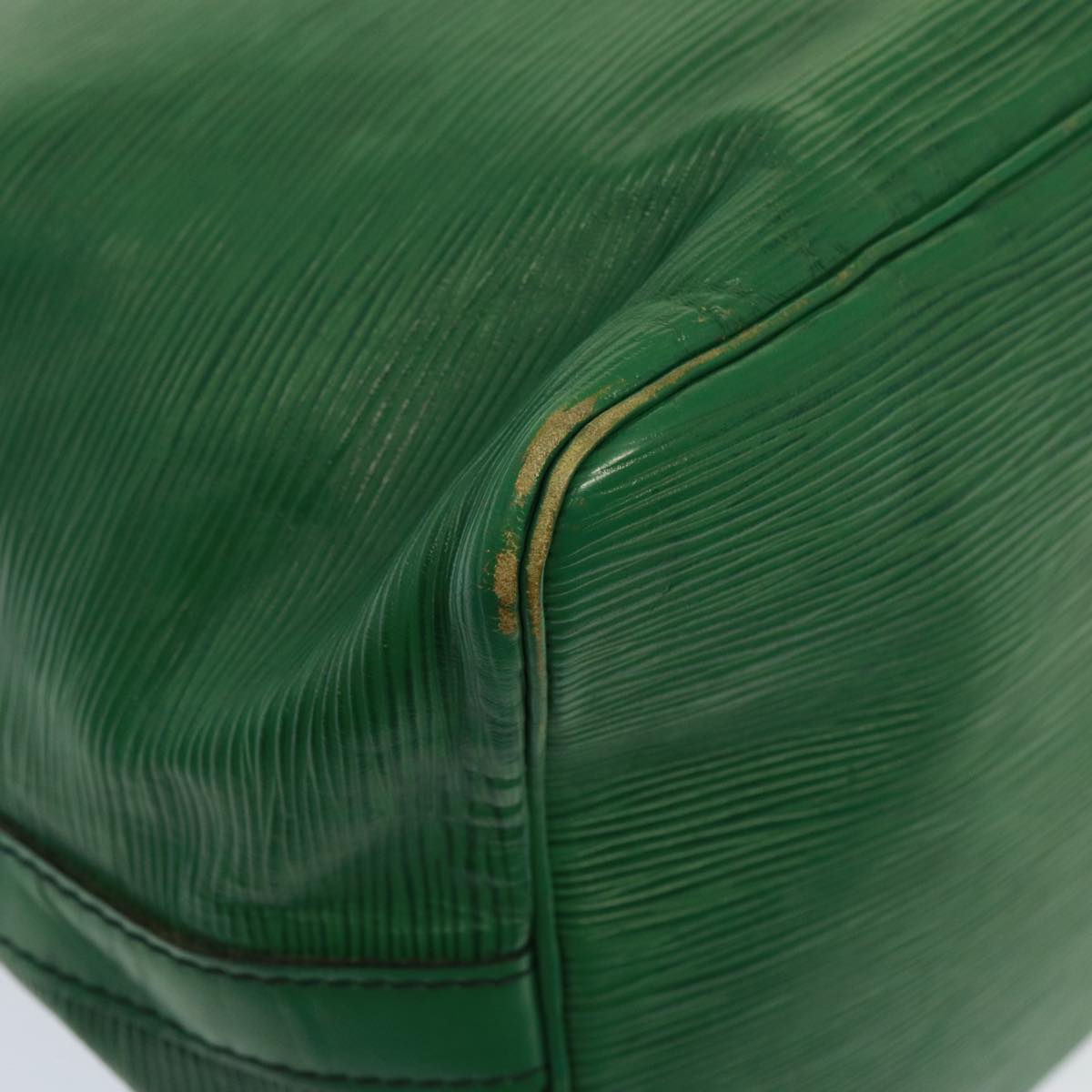 LOUIS VUITTON Epi Petit Noe Shoulder Bag Green M44104 LV 77895