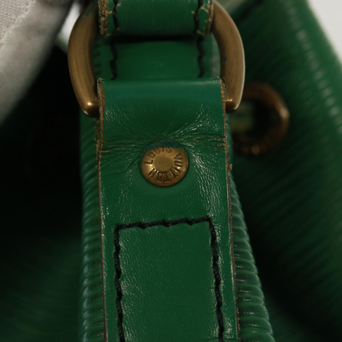 LOUIS VUITTON Epi Petit Noe Shoulder Bag Green M44104 LV 77895