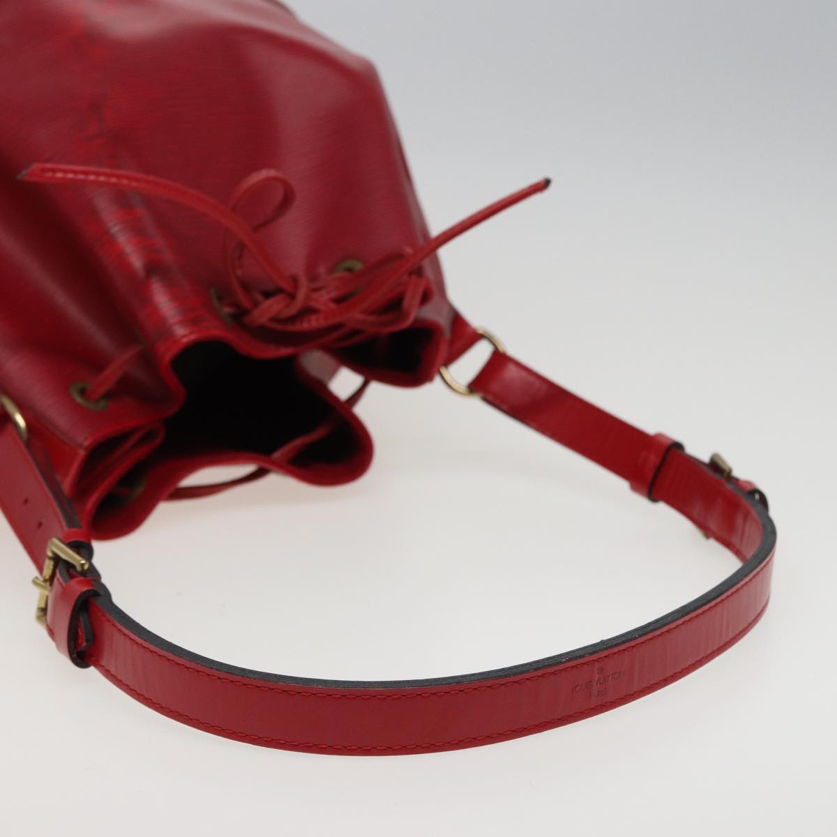 LOUIS VUITTON Epi Petit Noe Shoulder Bag Red M44107 LV 77898