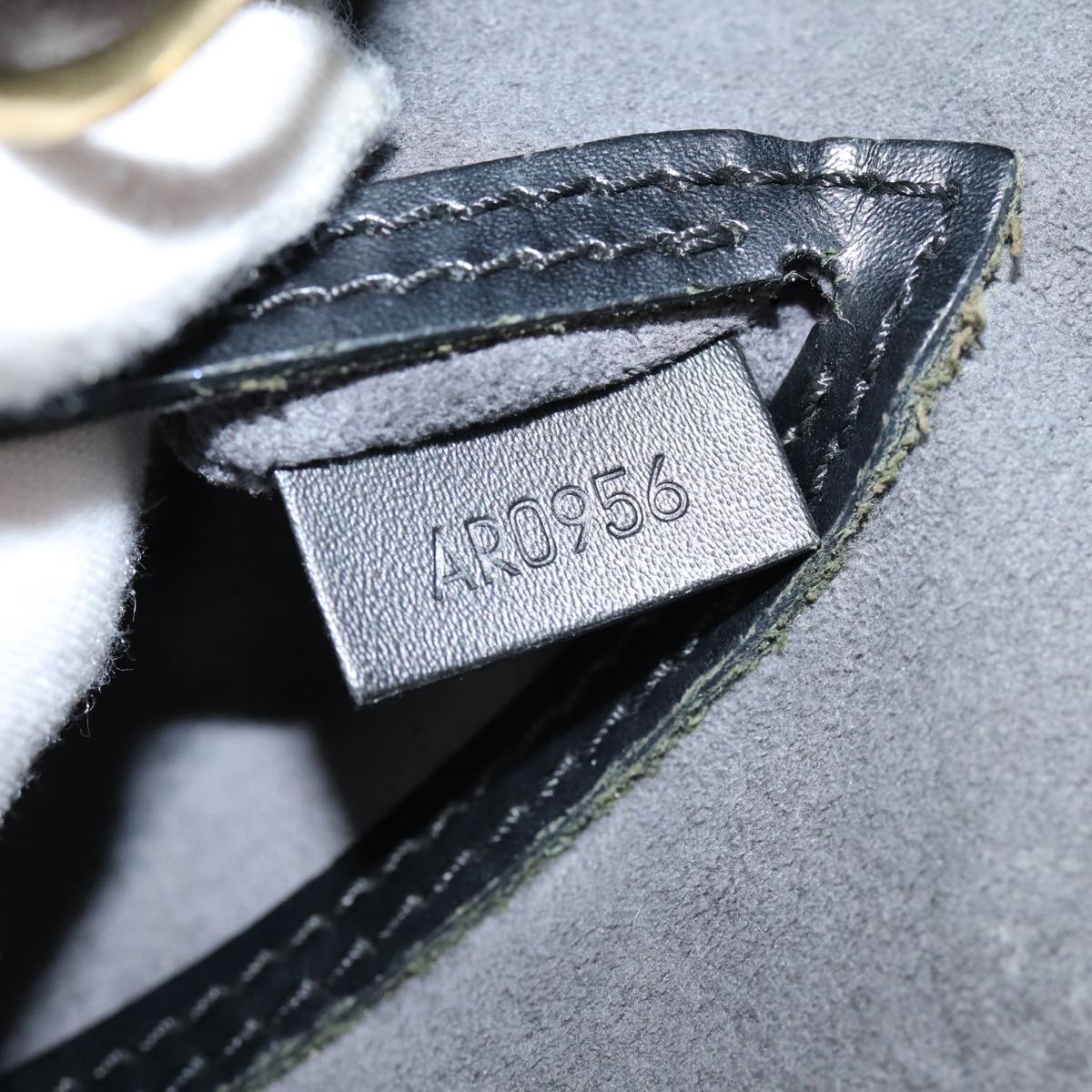 LOUIS VUITTON Epi Alma Hand Bag Black M52142 LV 77908
