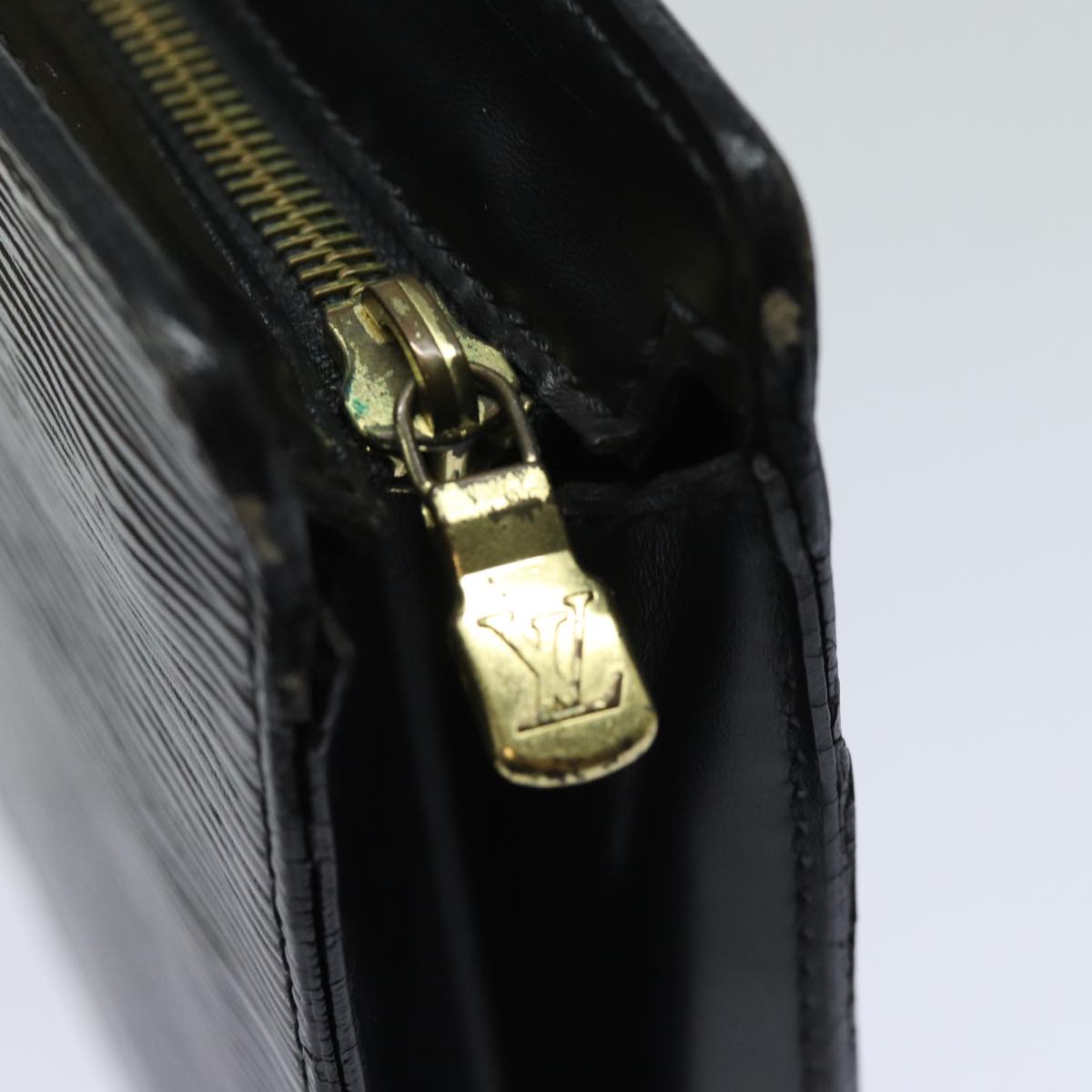 LOUIS VUITTON Epi Pochette Homme Clutch Bag Black Noir M52522 LV 77981
