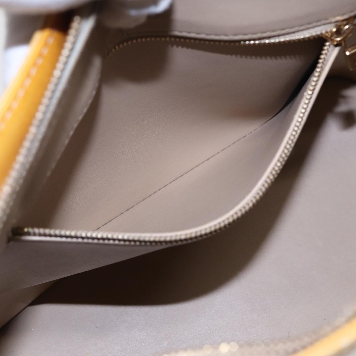 LOUIS VUITTON Monogram Vernis Houston Hand Bag Beige M91004 LV 78296