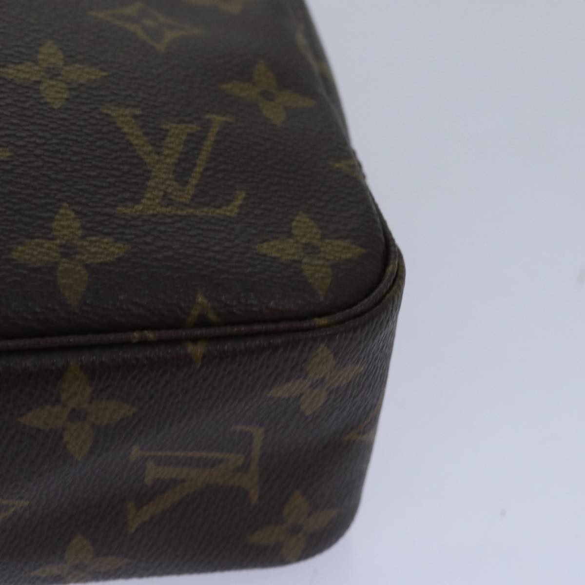 LOUIS VUITTON Monogram Trousse Toilette 23 Clutch Bag M47524 LV 78495