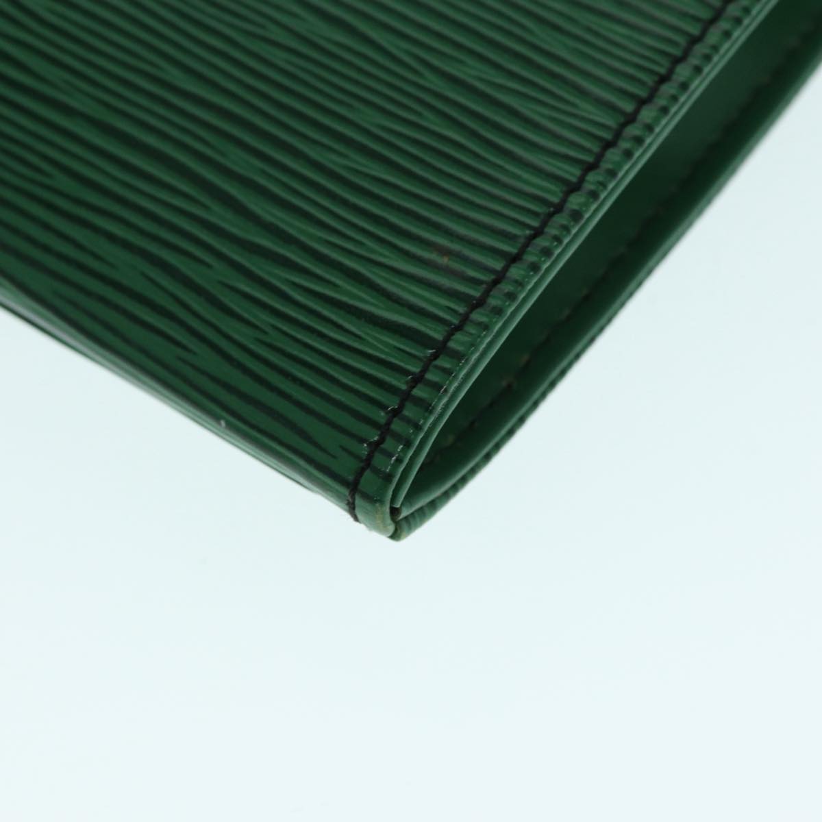 LOUIS VUITTON Epi Jena Clutch Bag Green M52724 LV 78574