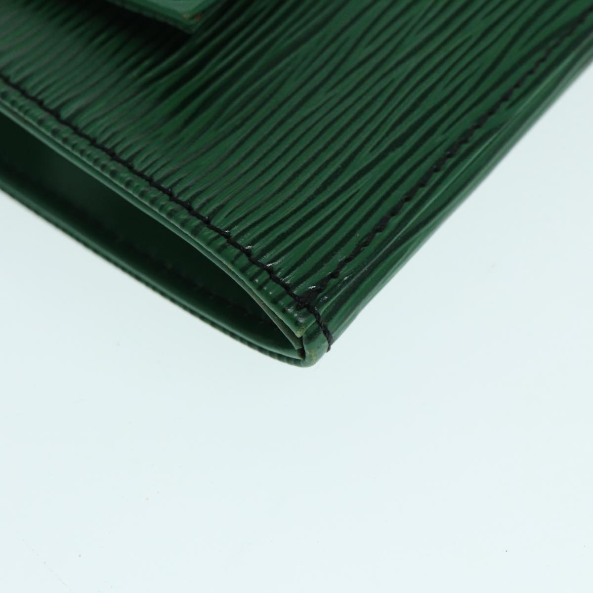LOUIS VUITTON Epi Jena Clutch Bag Green M52724 LV 78574