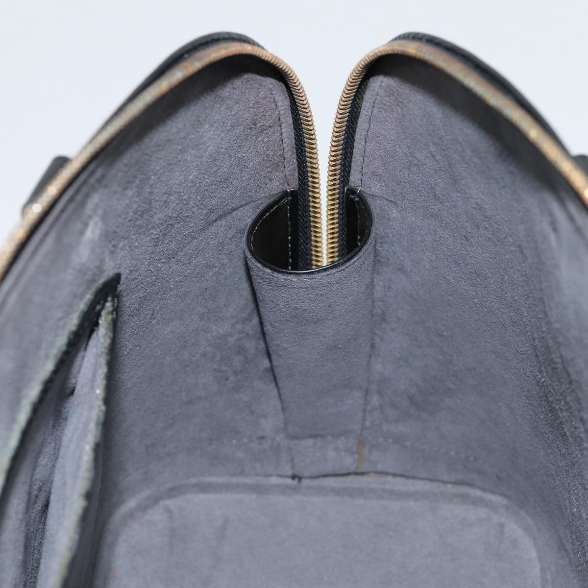 LOUIS VUITTON Epi Alma Hand Bag Black M52142 LV 78691