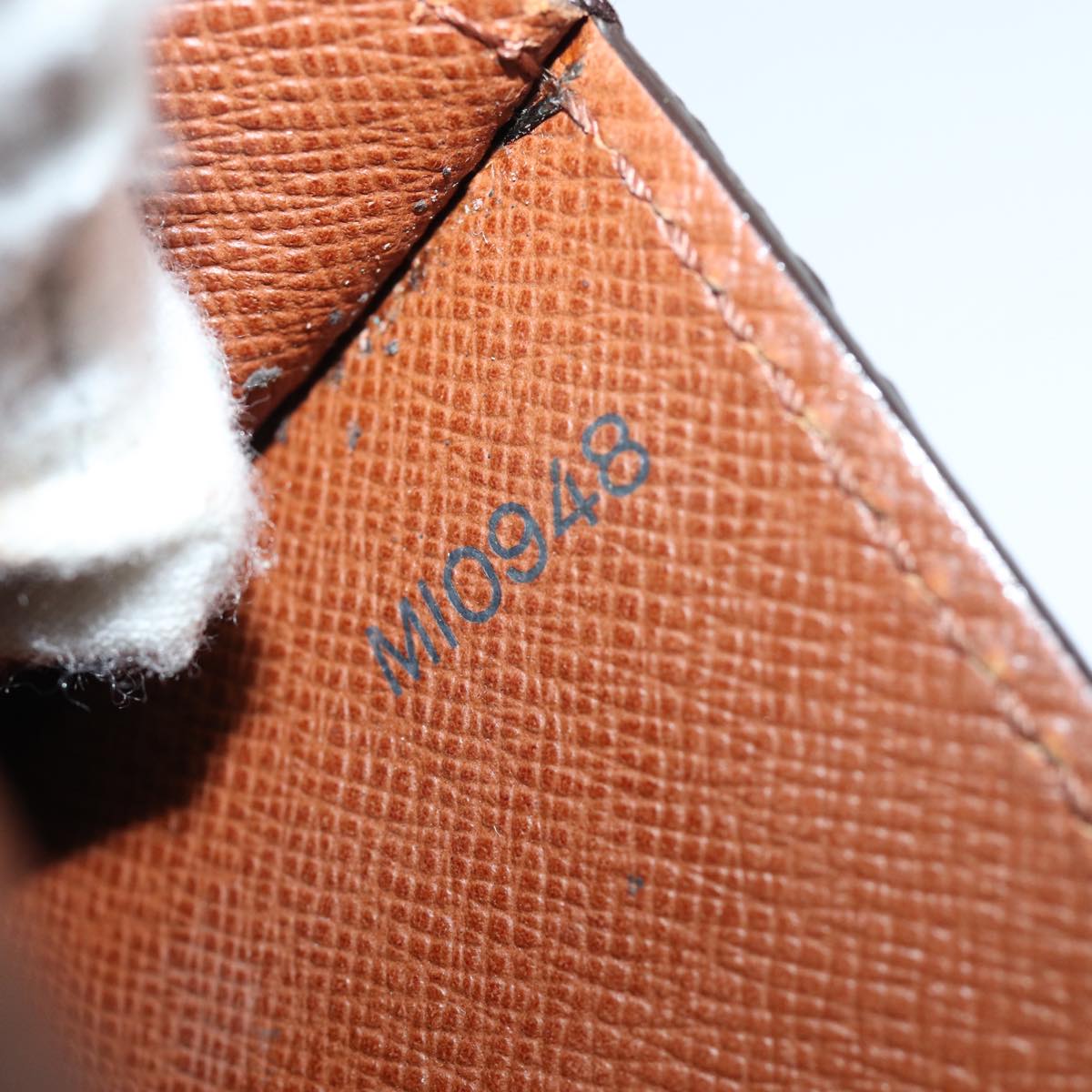 LOUIS VUITTON Monogram Porte Documents Bandouliere Bag M53338 LV 78725