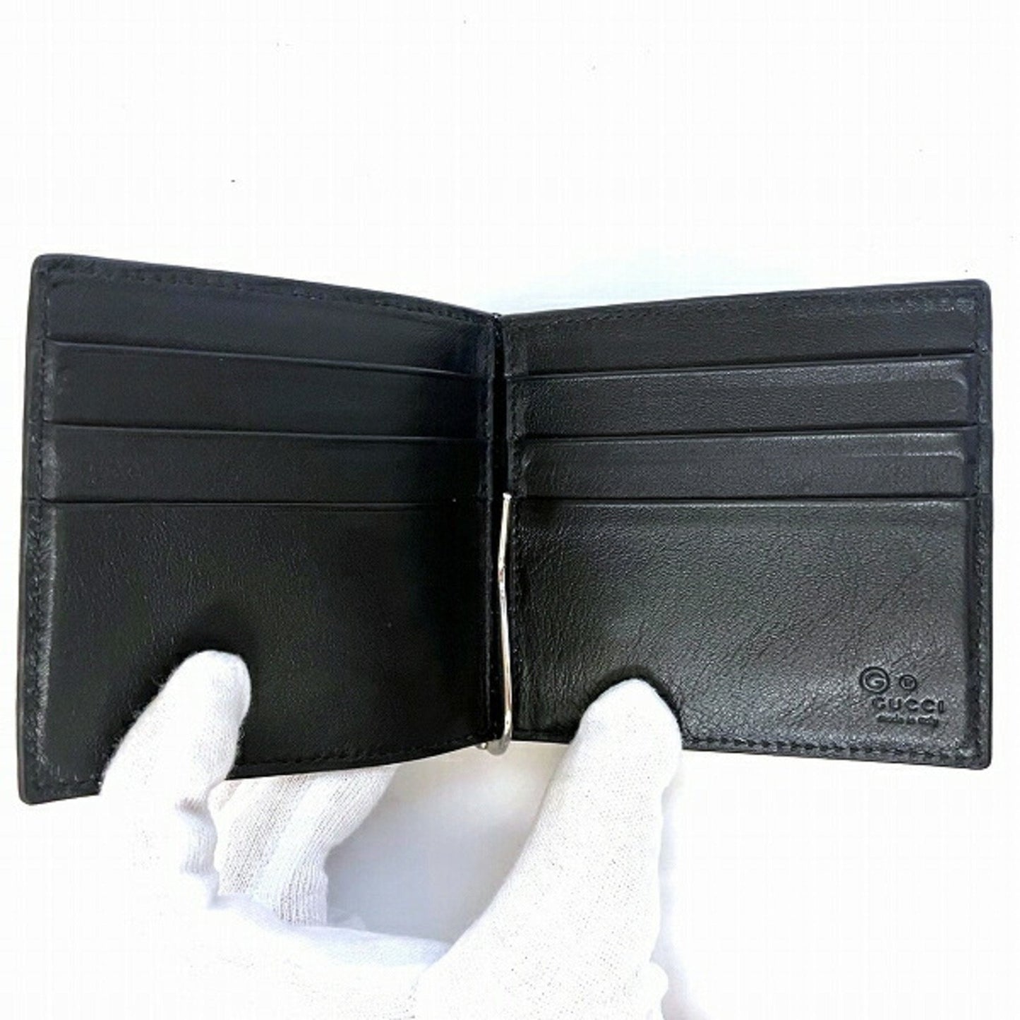 Gucci  Leather Wallet  ()