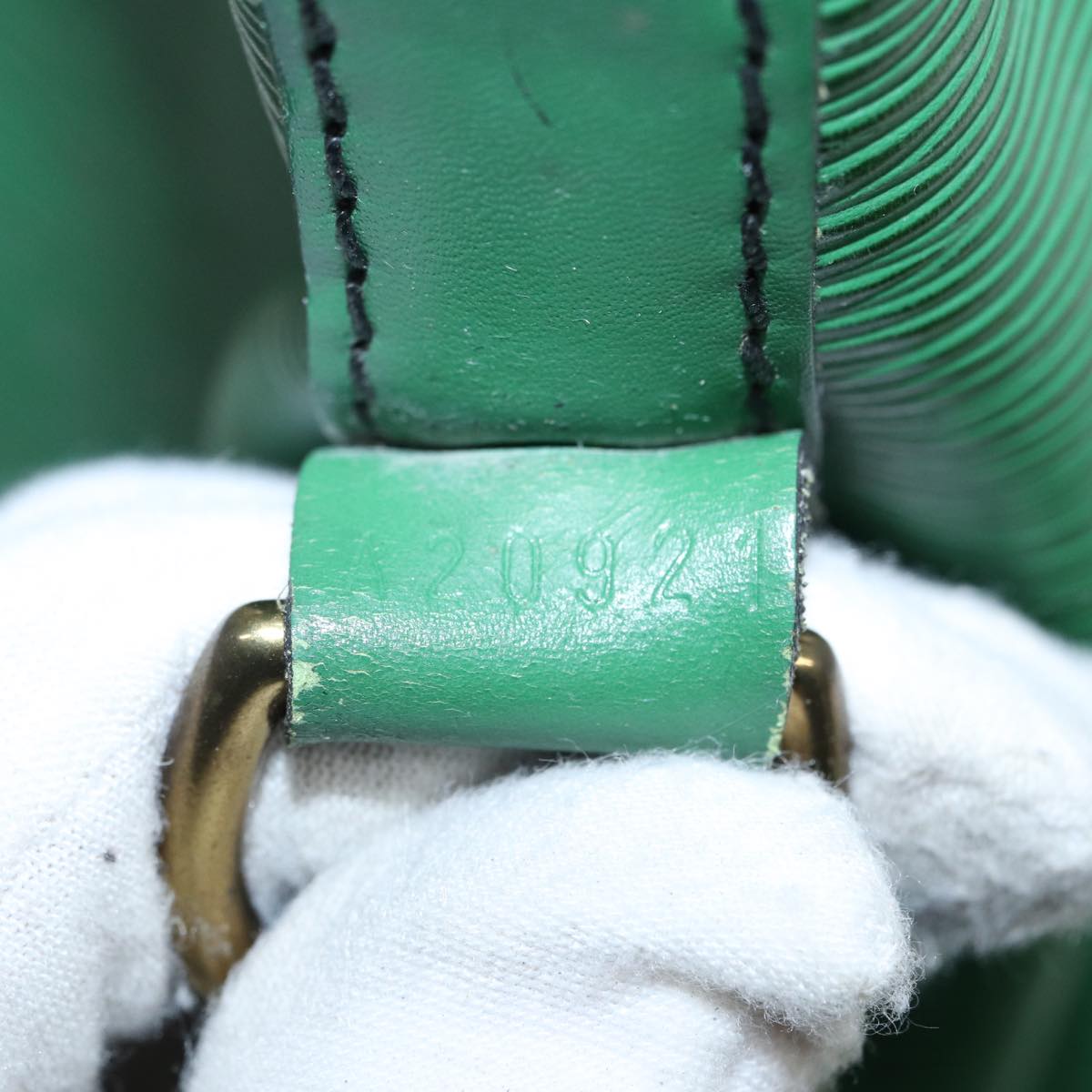 LOUIS VUITTON Epi Noe Shoulder Bag Green M44004 LV 79353