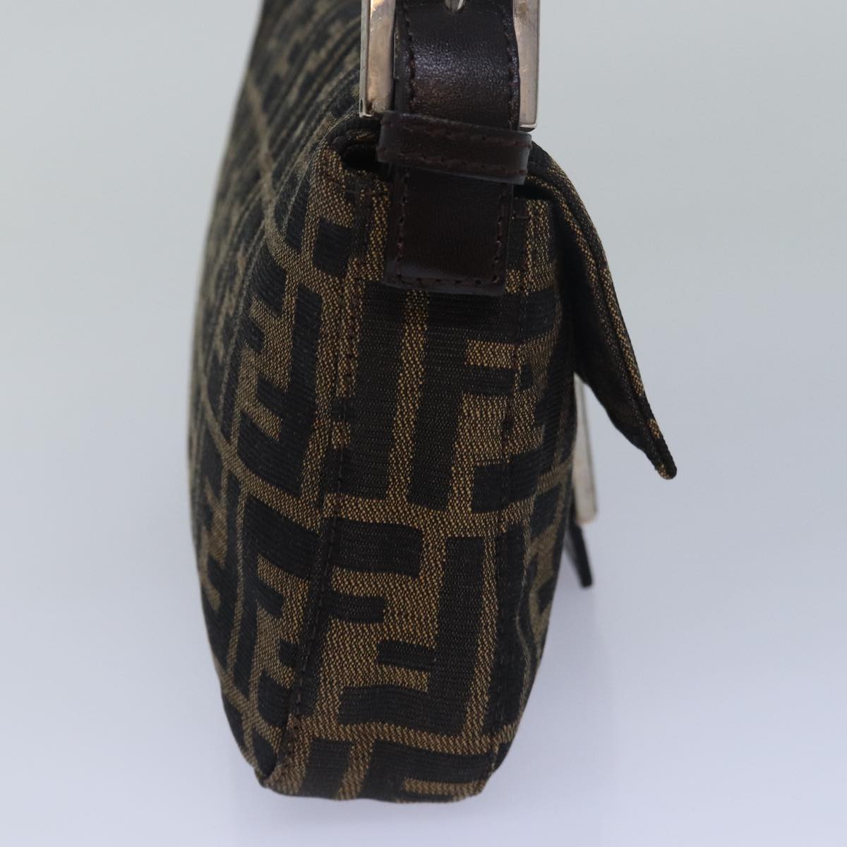 Luxury Fendi Zucca Canvas Mamma Baguette Shoulder Bag Brown Black79451A