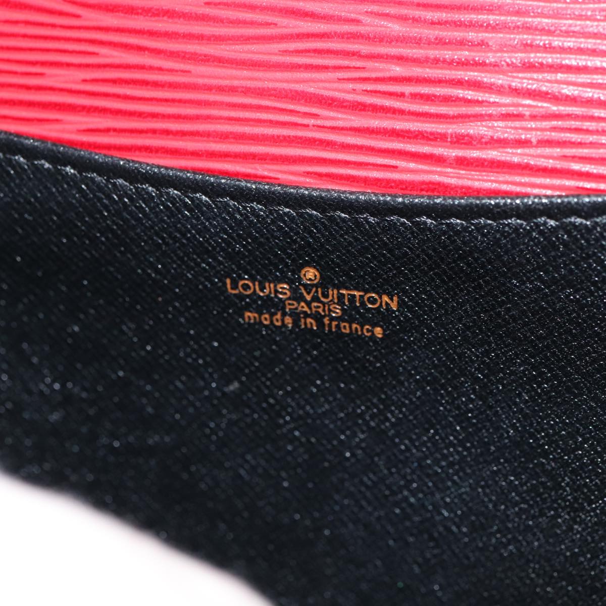 LOUIS VUITTON Epi Montagne 20 Clutch Bag Red LV 79657