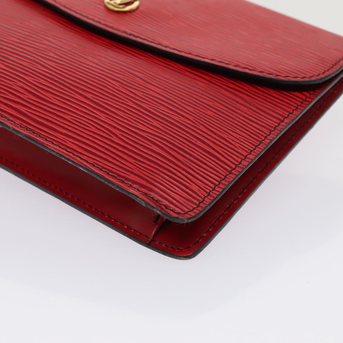 LOUIS VUITTON Epi Montagne 20 Clutch Bag Red LV 79657