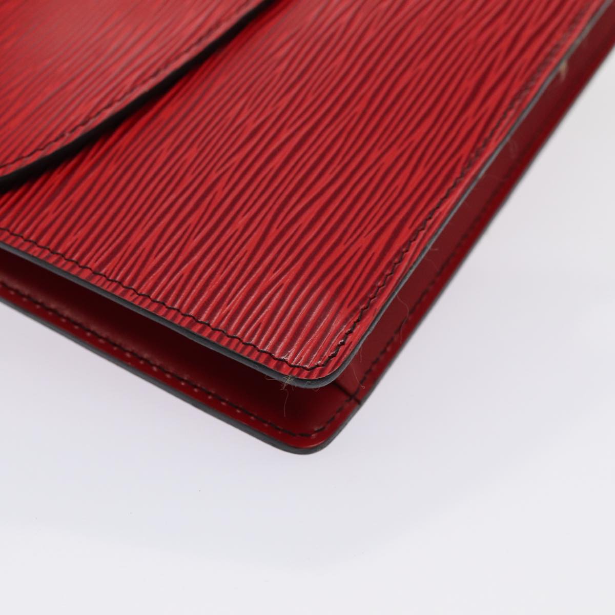 LOUIS VUITTON Epi Montagne 20 Clutch Bag Red LV 79657