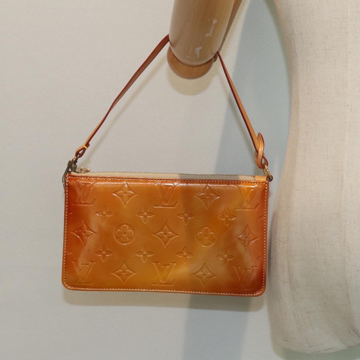 LOUIS VUITTON Monogram Vernis Lexington Accessory Pouch Beige M91010 79934